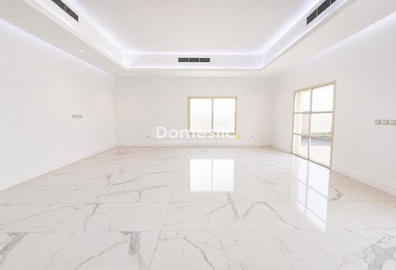 SPACIOUS 5 BR I MAID AND POOL I OUTDOOR KITHCEN photo 9