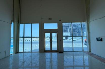 صالة عرض - استوديو - 2 حمامات للايجار في 18 المنطقة الصناعية رقم - المنطقة الصناعية بالشارقة - الشارقة