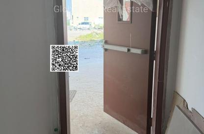 Shop - Studio - 1 Bathroom for rent in Al Jurf Industrial - Ajman Shop - Studio - 1 Bathroom for rent in Al Jurf Industrial - Ajman