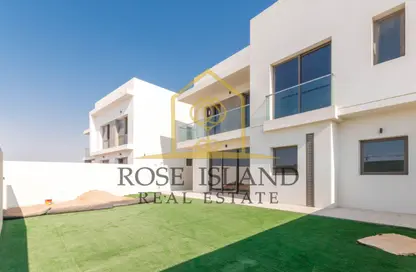 Villa - 4 Bedrooms - 5 Bathrooms for sale in Redwoods - Yas Acres - Yas Island - Abu Dhabi