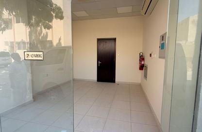 Shop - Studio - 1 Bathroom for rent in Al Musalla - Sharjah