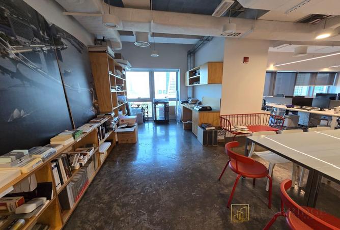 97818027 - Property Image 3