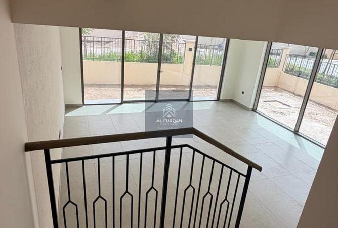 114168275 - Property Image 3