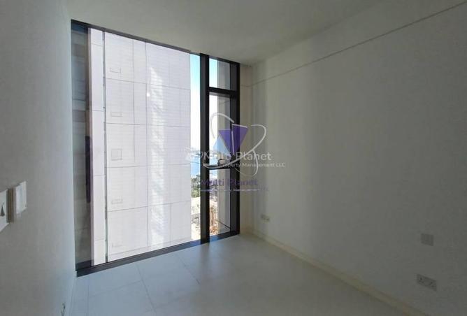 52390845 - Property Image 3