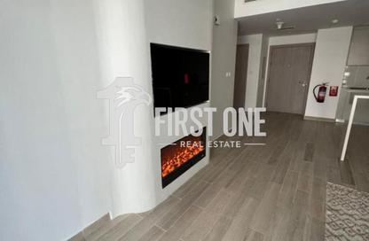 Apartment - 1 Bedroom - 2 Bathrooms for rent in Waters Edge - Yas Island - Abu Dhabi