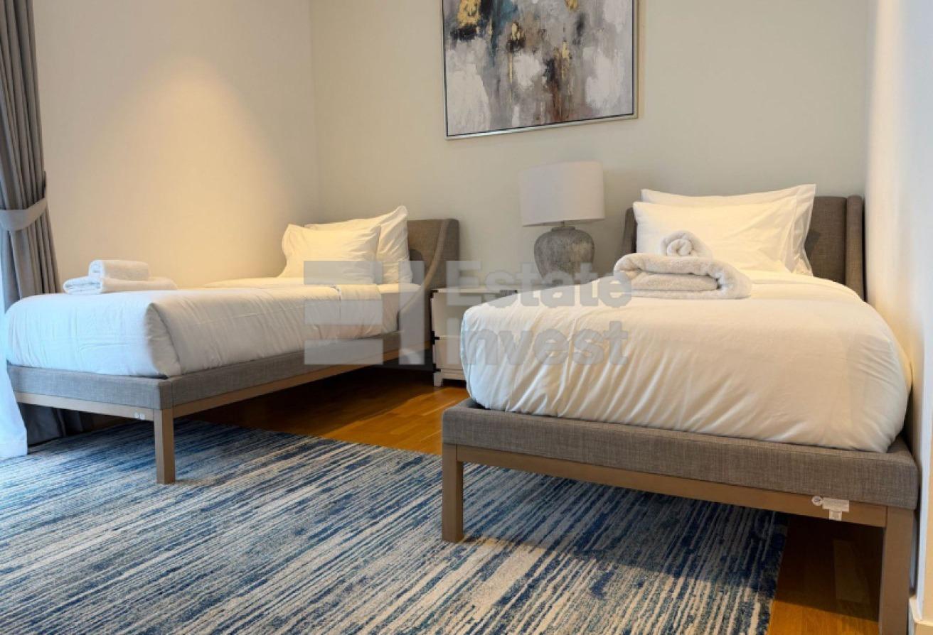 2 PARKING SPACES / FULLY FURNISHED photo 8