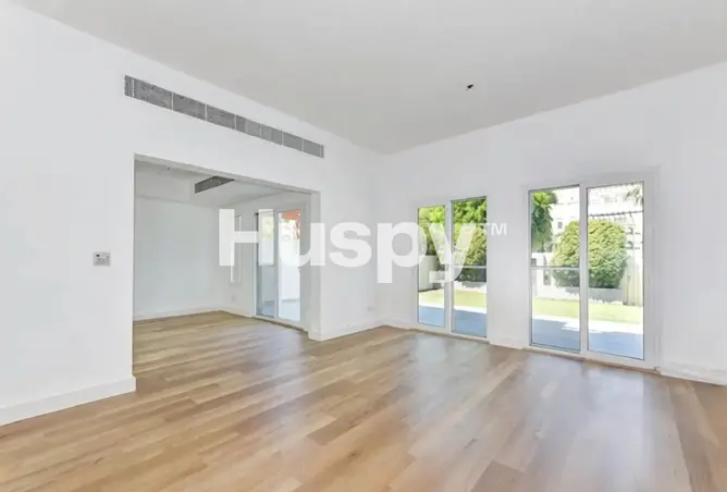 155054319 - Property Image 3