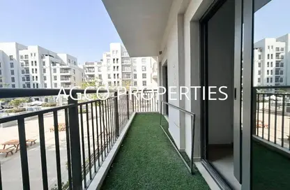 Apartment - 3 Bedrooms - 3 Bathrooms for sale in Hayat Boulevard 2B - Hayat Boulevard 2 - Hayat Boulevard - Town Square - Dubai