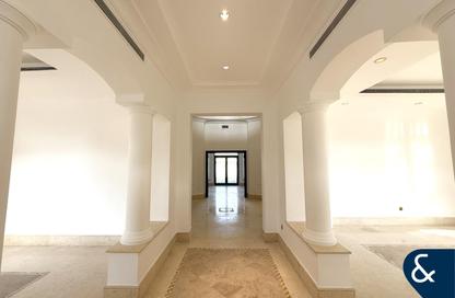 Villa - 6 Bedrooms - 7+ Bathrooms for rent in Signature Villas Frond E - Signature Villas - Palm Jumeirah - Dubai