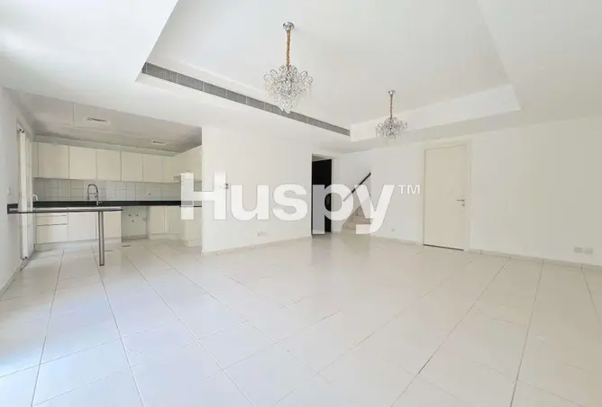 128374627 - Property Image 3