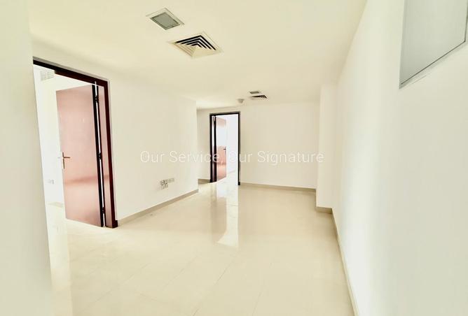 100862573 - Property Image 3