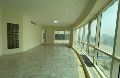 شقة - 3 غرف نوم - 4 حمامات للايجار في المجاز 3 - المجاز - الشارقة