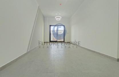 Apartment - 1 Bedroom - 2 Bathrooms for rent in Jumeirah Garden City - Al Satwa - Dubai