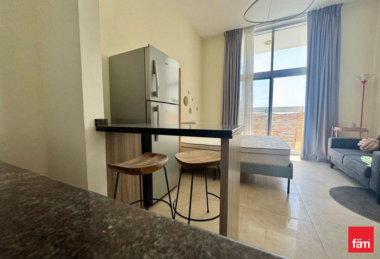 Furnished | Chiller Free | Near Bus Stop photo 9