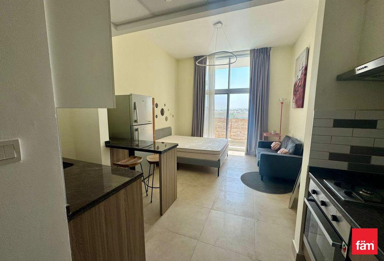 Furnished | Chiller Free | Near Bus Stop photo 4