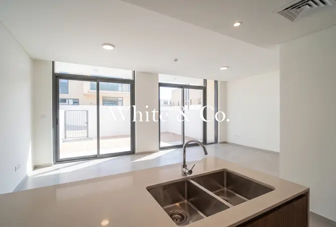 165048997 - Property Image 3