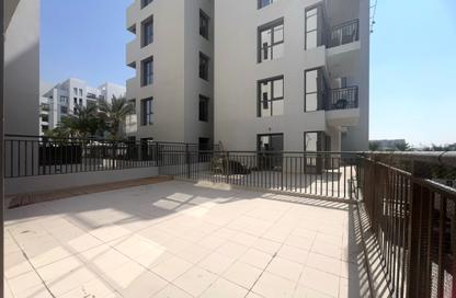 Apartment - 2 Bedrooms - 2 Bathrooms for rent in Zahra Apartments 2 - Zahra Apartments - Town Square - Dubai