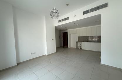 Apartment - 2 - 2 for rent in Zahra Apartments 2 - Zahra Apartments - Town Square - Dubai