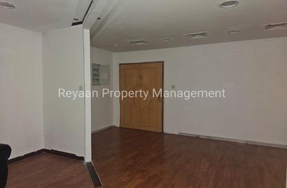 Office Space - Studio - 1 Bathroom for rent in Zakhir Business Center - Hor Al Anz - Deira - Dubai