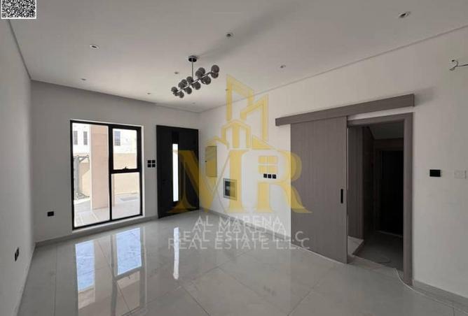 103720811 - Property Image 2