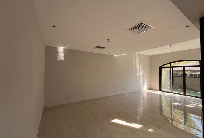 66327535 - Property Image 2