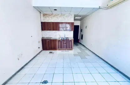 Apartment - Studio - 1 Bathroom for rent in Fire Station Road - Muwaileh - Sharjah