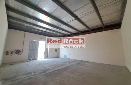 Warehouse - Studio for rent in Al Sajaa Industrial - Al Sajaa - Sharjah