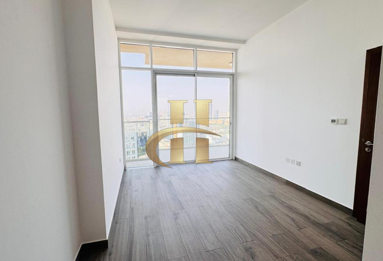 Spacious | Massive Layout | High floor | Premium photo 5