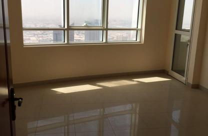 Apartment - 3 Bedrooms - 3 Bathrooms for sale in Ameer Bu Khamseen Tower - Al Majaz 3 - Al Majaz - Sharjah