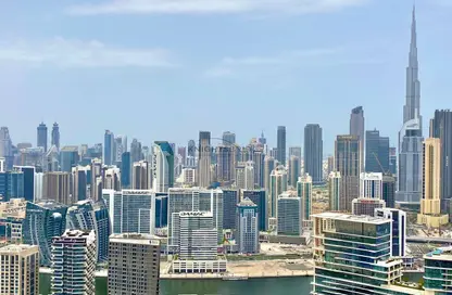 Apartment - 1 Bedroom - 2 Bathrooms for rent in Tower B - Damac Towers by Paramount - Business Bay - Dubai