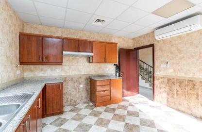 Townhouse - 3 Bedrooms - 3 Bathrooms for rent in Mushrif Gardens - Al Mushrif - Abu Dhabi