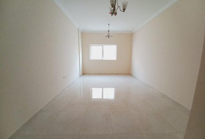 127912405 - Property Image 3