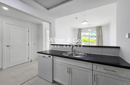 Apartment - 1 Bedroom - 2 Bathrooms for sale in Travo Tower B - Travo - The Views - Dubai