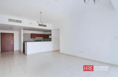 شقة - 2 غرف نوم - 2 حمامات للايجار في سكاي كورتس تاور B - أبراج سكاي كورتس - مجمع دبي ريزيدنس - دبي لاند - دبي