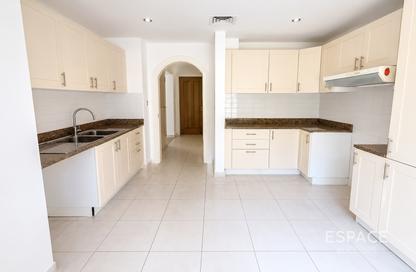 Villa - 3 Bedrooms - 3 Bathrooms for rent in Springs 1 - The Springs - Dubai