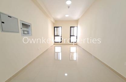 Apartment - Studio - 1 Bathroom for rent in Al Karama Sqaure - Al Karama - Dubai