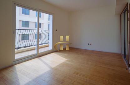 Villa - 4 - 6 for rent in Sydney Villas - District 18 - Jumeirah Village Circle - Dubai