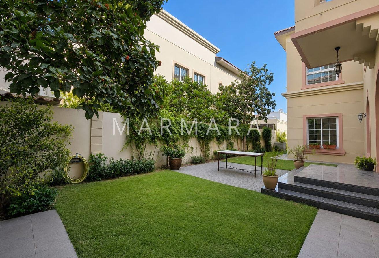 Spacious Independent villa | Swimmingpool | Garden photo 22