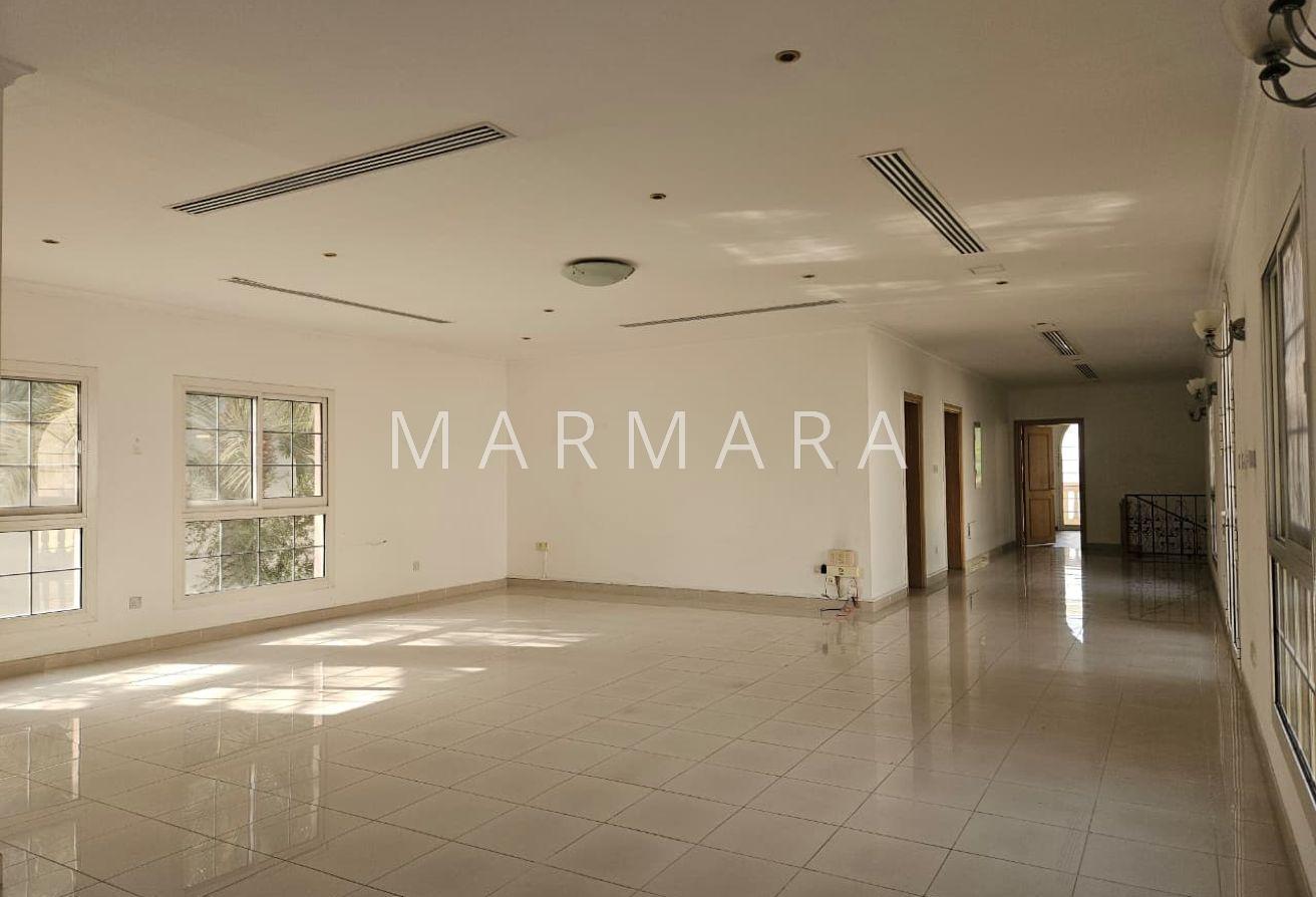 Spacious Independent villa | Swimmingpool | Garden photo 15