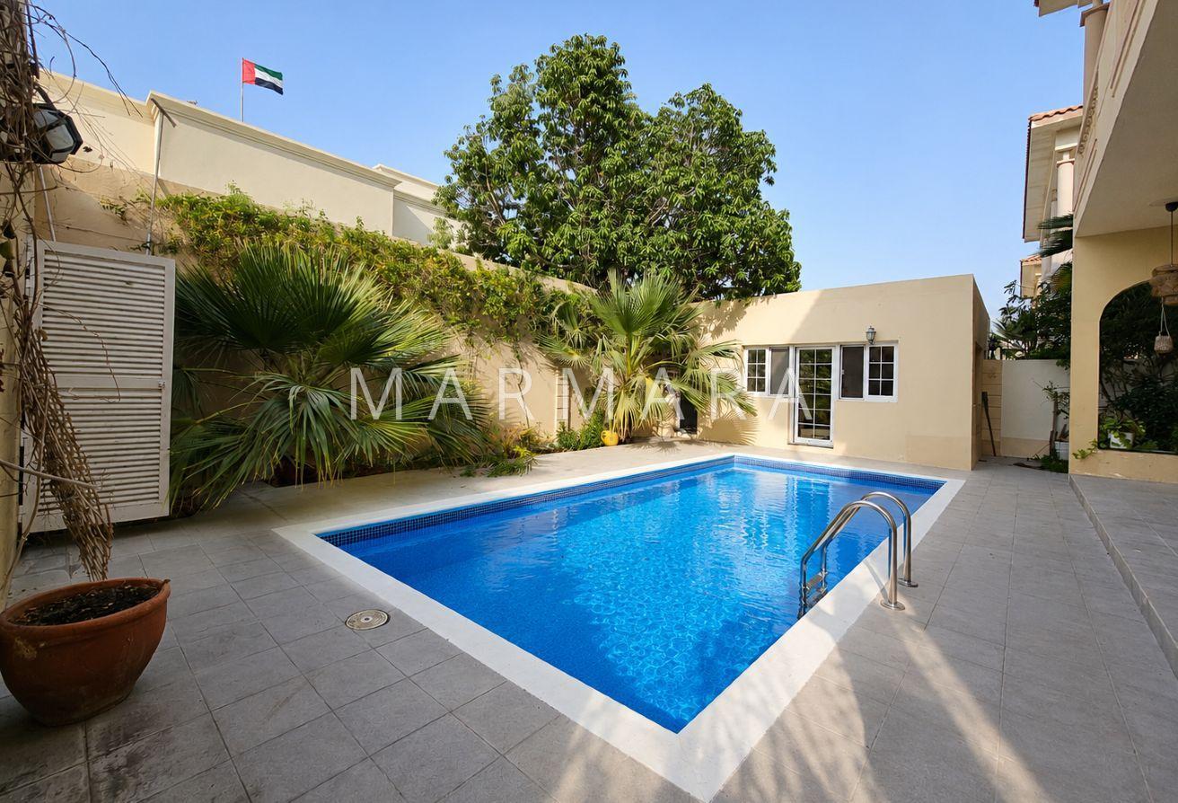 Spacious Independent villa | Swimmingpool | Garden photo 30