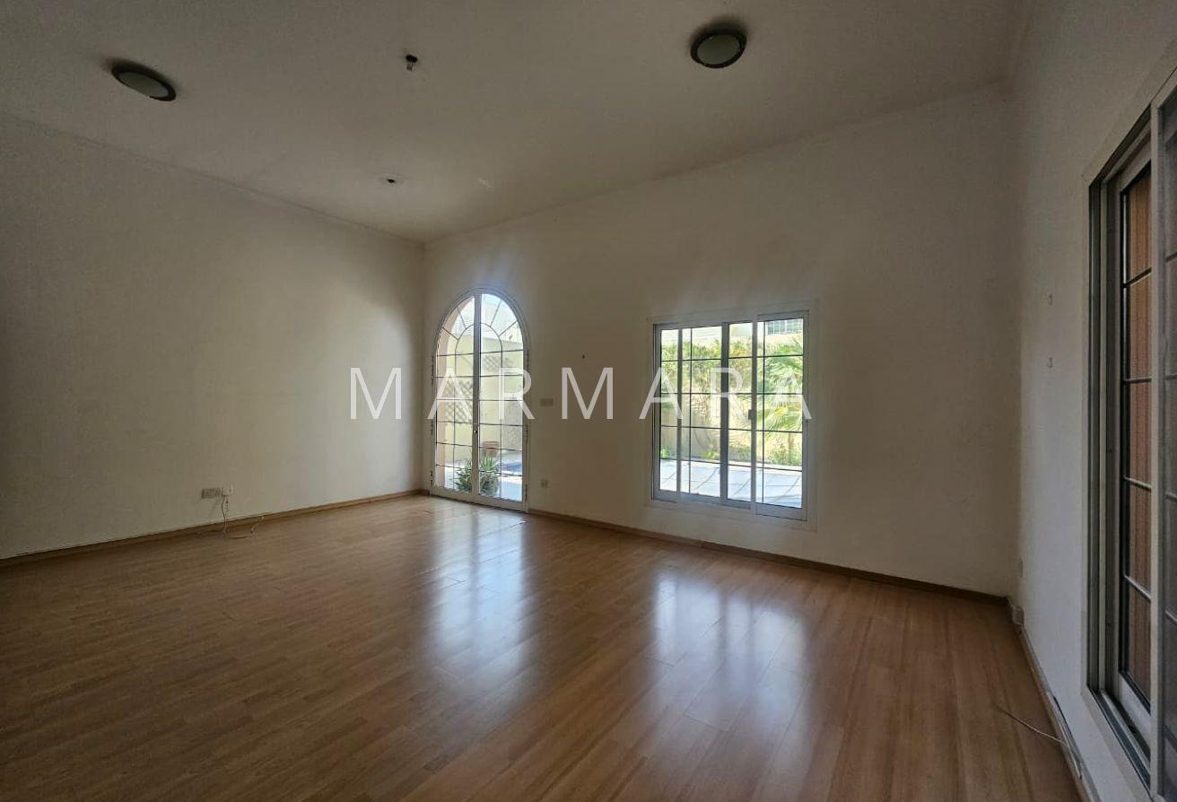 Spacious Independent villa | Swimmingpool | Garden photo 19