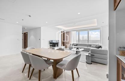 Apartment - 3 Bedrooms - 3 Bathrooms for rent in Palace Beach Residence Tower 2 - Palace Beach Residence - Emaar Beachfront - Dubai Harbour - Dubai