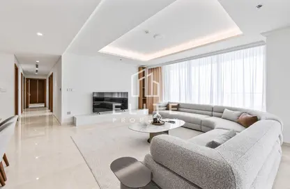 Apartment - 3 Bedrooms - 3 Bathrooms for rent in Palace Beach Residence Tower 2 - Palace Beach Residence - EMAAR Beachfront - Dubai Harbour - Dubai