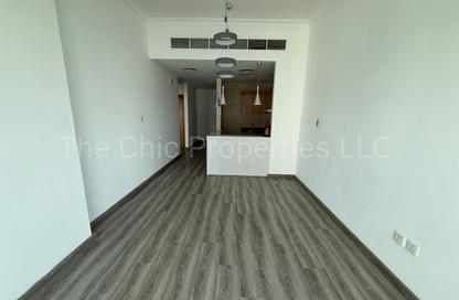 Apartment - 1 - 2 for rent in Mayfair Tower - Business Bay - Dubai