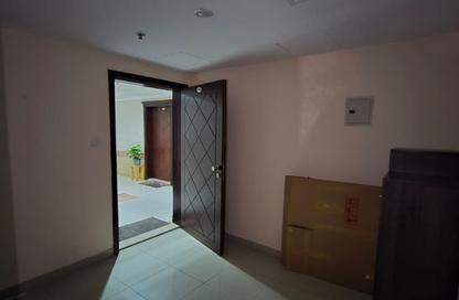 Apartment - 1 - 2 for sale in Al Khan Corniche - Al Khan - Sharjah