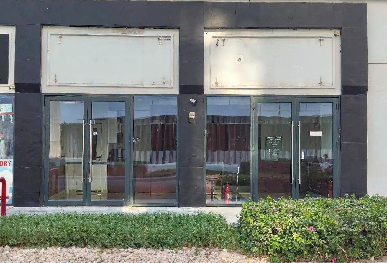 High-Visibility Retail Shop | Fully fitted |Vacant — image 10