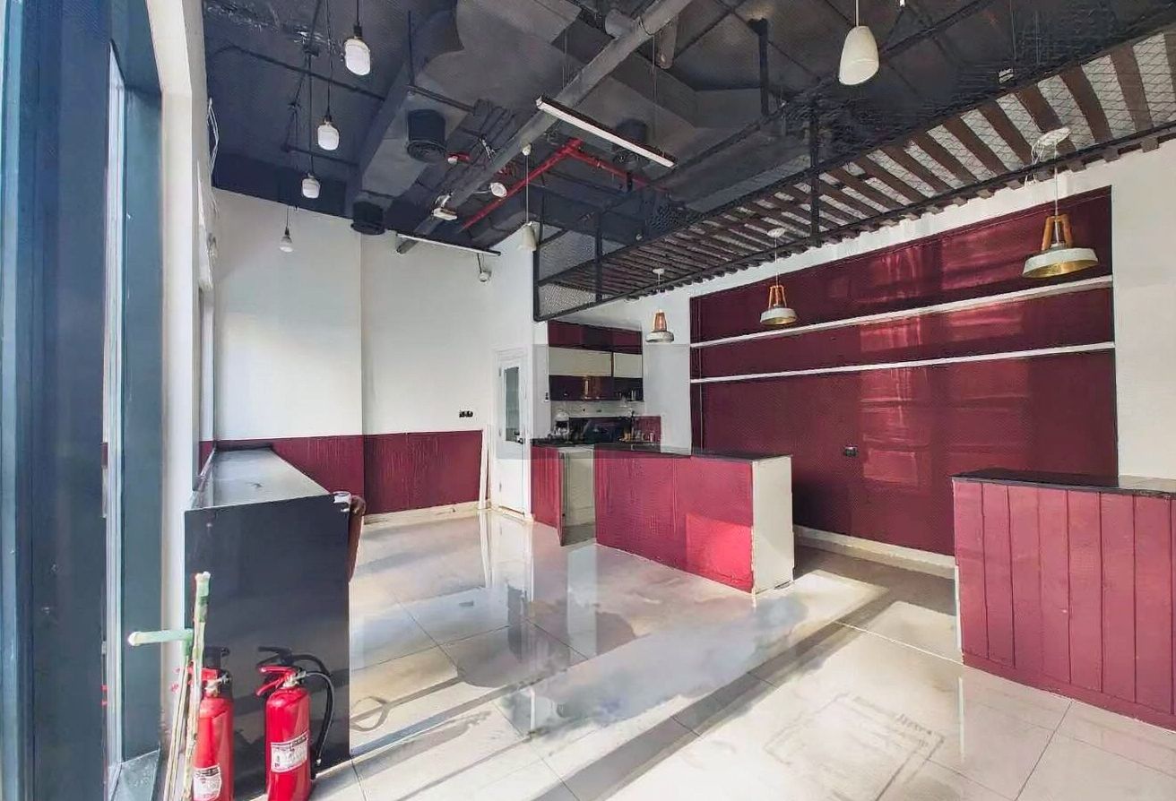 High-Visibility Retail Shop | Fully fitted |Vacant — image 14