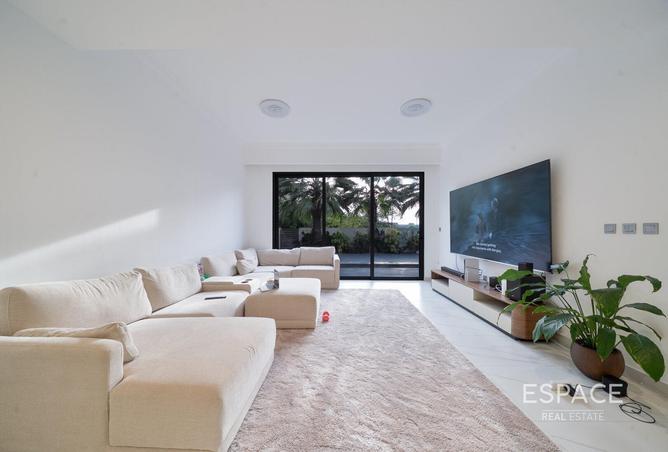 73110450 - Property Image 2