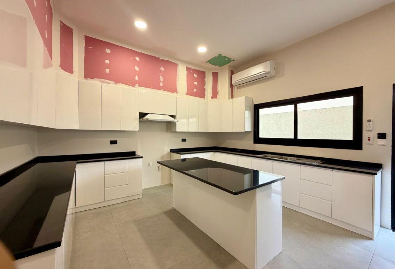 5 BR Villa with 8,113 Sqft and Landmark View photo 9