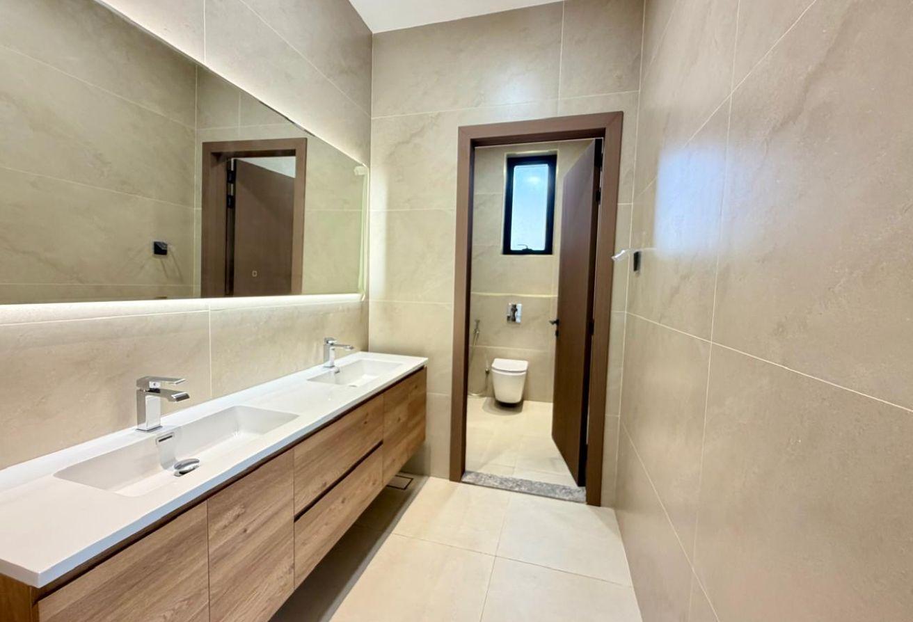5 BR Villa with 8,113 Sqft and Landmark View photo 8